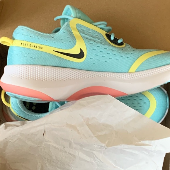 Nike Riders - Picture 3 of 4